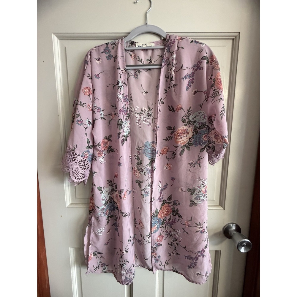 Wallflower Sheer‎ Cardigan Blouse Size XS Lavender Floral 3/4 Sleeve Lace Trim